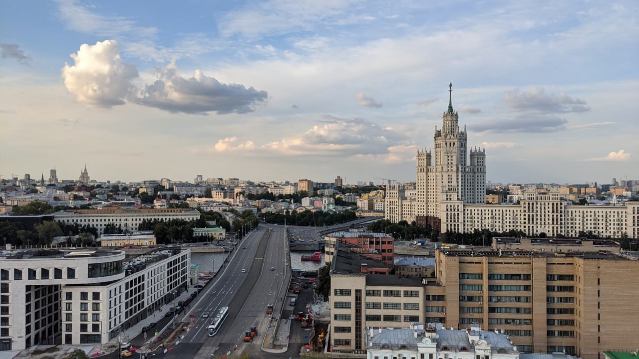 Правом москва. Москва. ООН Москва лучший город земли. Мегаполисы России. Инфраструктура Москвы.