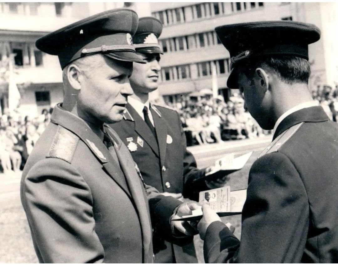 Багерово филиал вввауш. Начальник матросов. Ворошиловградское ввауш. Чебоксары. Начальник матросов.