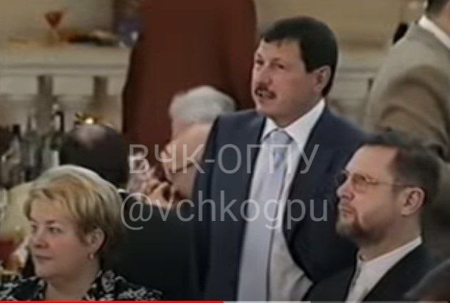 Голощапов, Кумарин и церковь  Сбежавший из РФ Константин Голощапов (известен, как массажист Путина) привел многих лидеров ОПГ, авторитетов к церкви