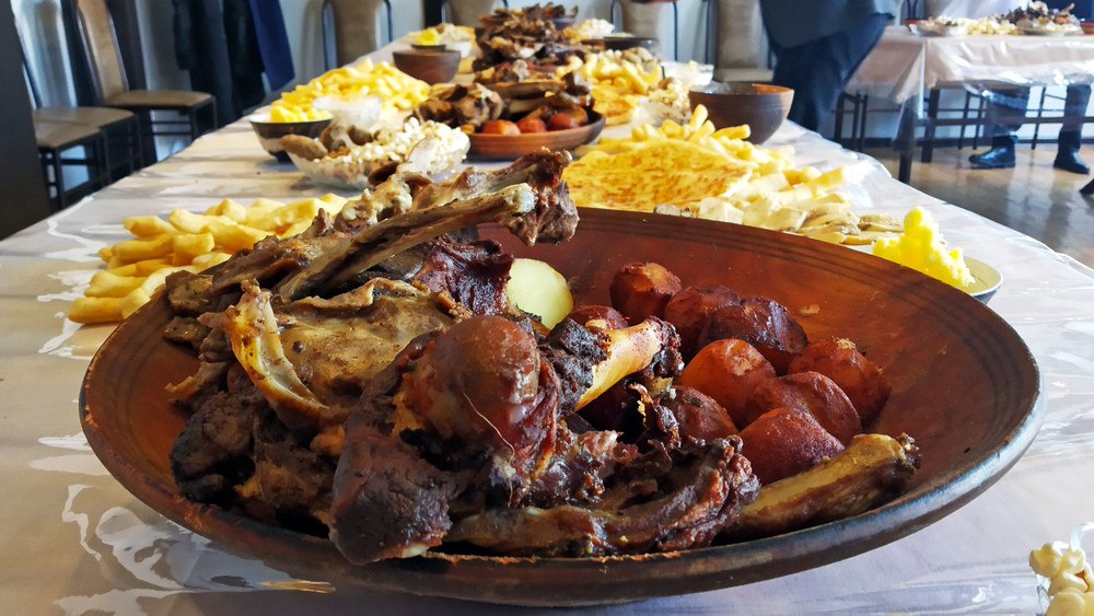 Киргизы блюда. Национальная еда Киргизии.