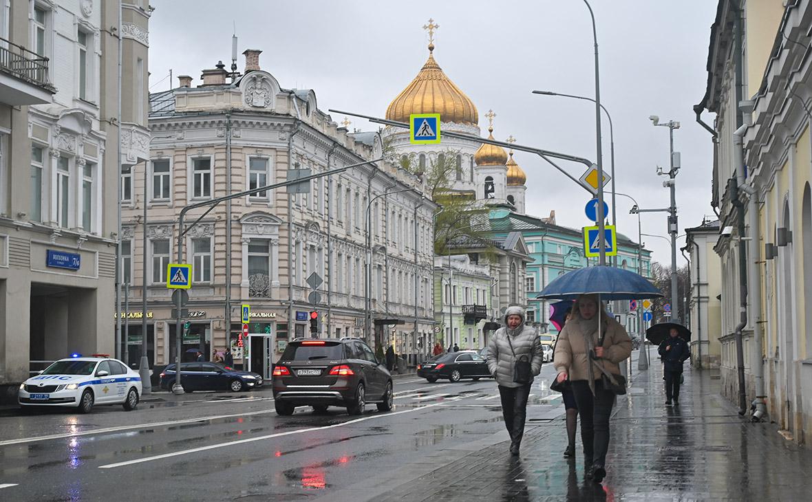 Следующий москва. Центр Москвы улочки. Фотографии улиц Москвы. Улица Остоженская Москва. Самые грязные улицы Москвы.