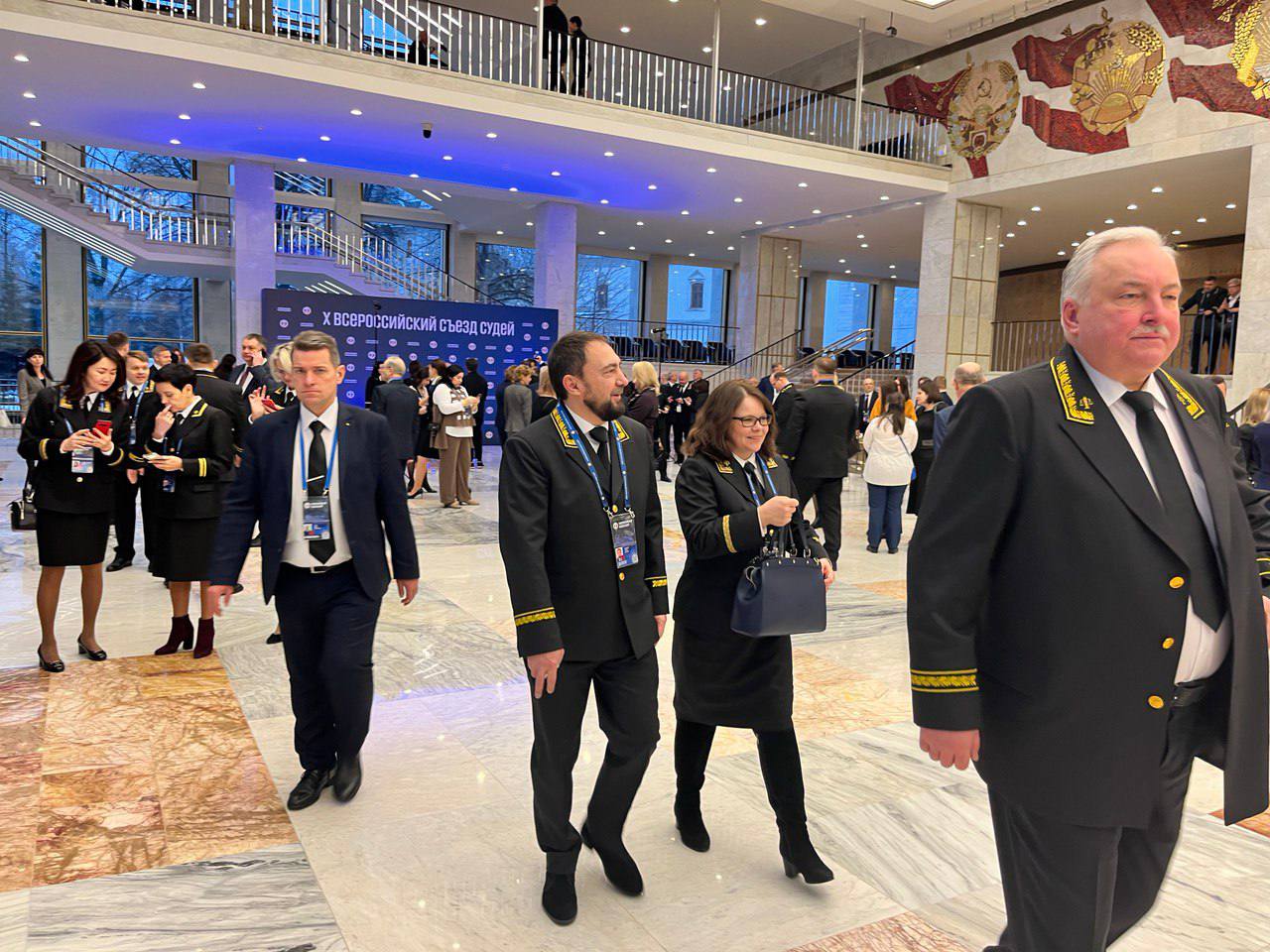 В Государственном Кремлевском дворце начался Х Всероссийский съезд судей, на котором планируется выступление Президента