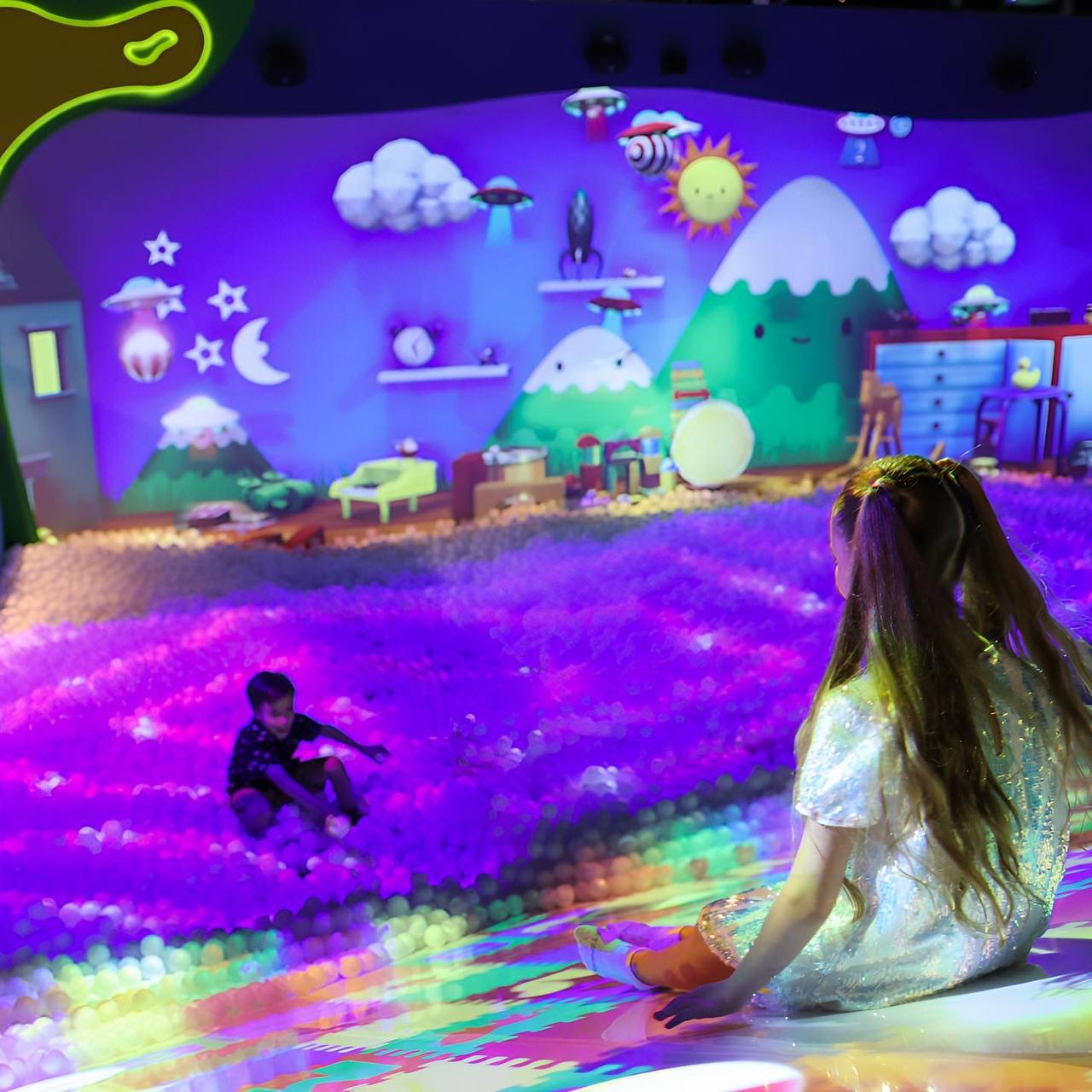 фиджитал сказка выставка. фиджитал сказка нижний новгород. фиджитал сказка. хеллоу парк авиапарк. фиджитал сказка.