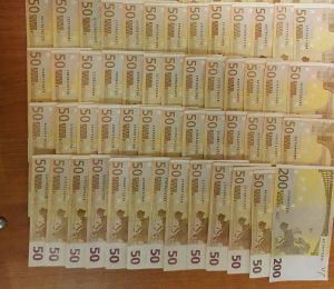 Евро. 70 тысяч евро сколько в рублях. 70 тысяч евро сколько в рублях. 40тыс евра. Евро фото.