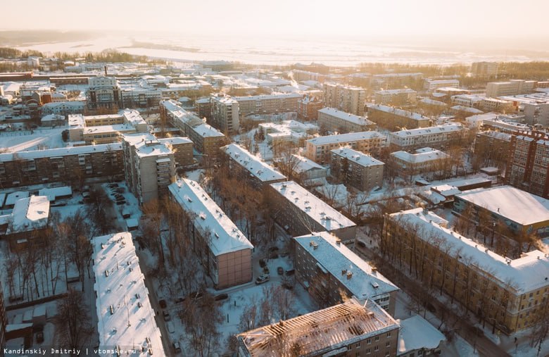 Далекий включая. Население города Томска. Жители города Томска. Томск население фото. Население города Томска 2021.