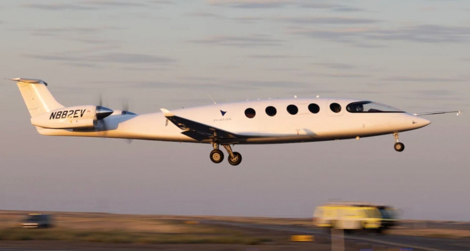 самолет совершающий рейс