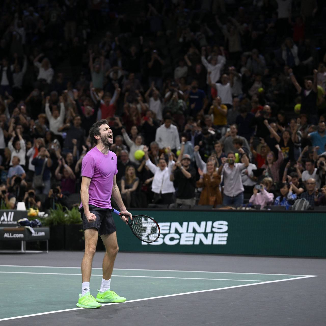 Спорт плюс лайв теннис. Большой теннис графика. Tennis channel. Томми пол теннисист. Tennis tv.