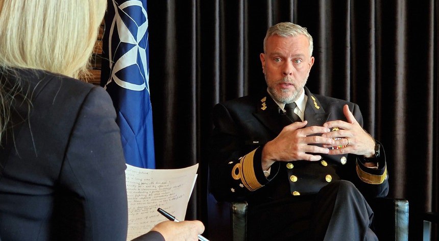 Роб бауэр. Адмирал Роб Бауэр. Глава военного комитета НАТО Адмирал Роб Бауэр. Адмирал ВМС Нидерландов Роб Бауэр. Лидеры США.
